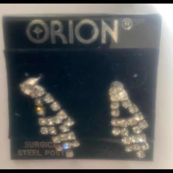 9 Orion DROPS AUSTRIAN CRYSTAL RHINESTONE SILVER CHANDELIER DANGLE EARRINGS - Picture 4 of 10